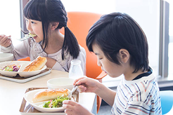 給食